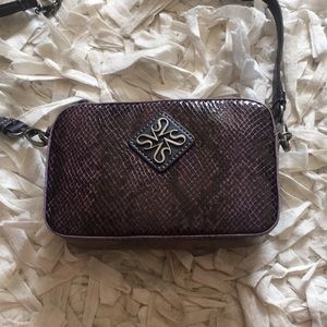 Vera Wang crossbody bag